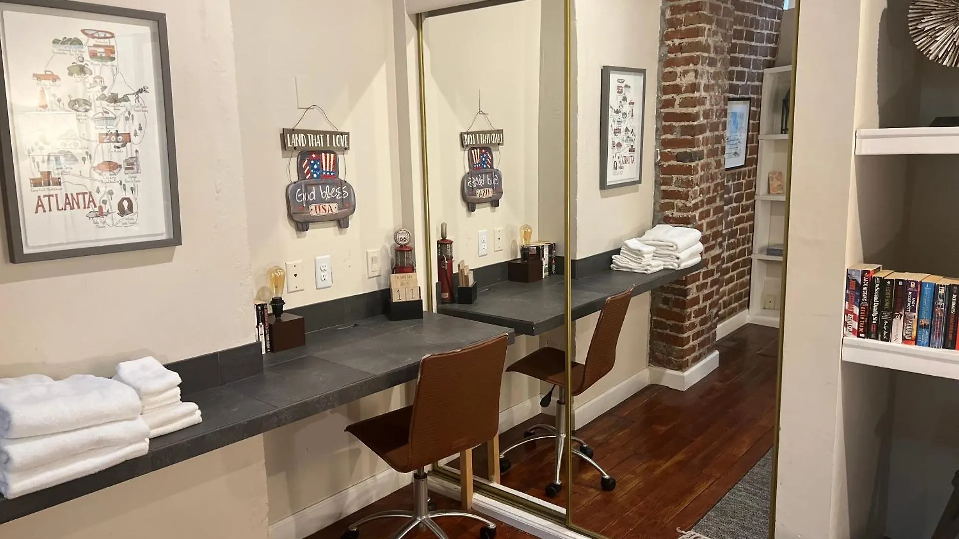 Penthouse On Broughton With Free Reserved Parking Savannah 0*,  USA